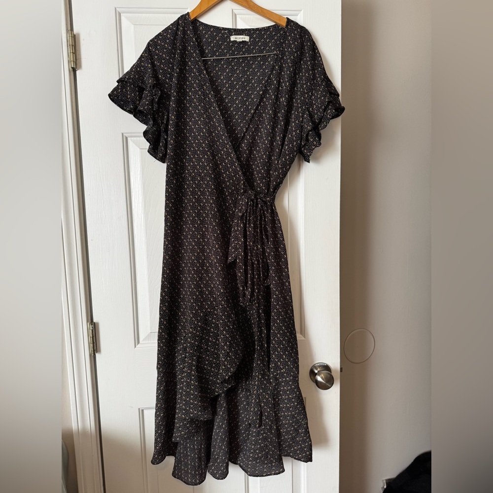 Max Studio Black and White Maxi Dress
